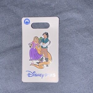 Disney Tangled Rapunzel and Flynn Rider Collectible Pin